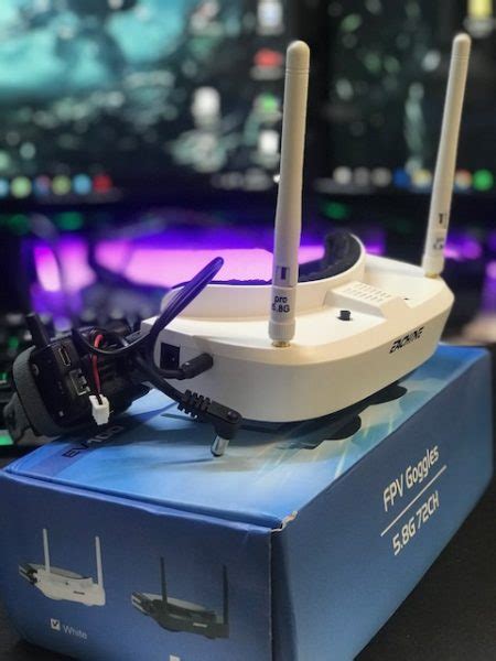 Eachine EV100 occhiali FPV economici clone Fatshark opinioni recensione