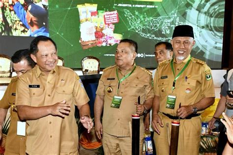 Media Center Mendagri Minta Pemda Kendalikan Harga Pangan Ini Upaya