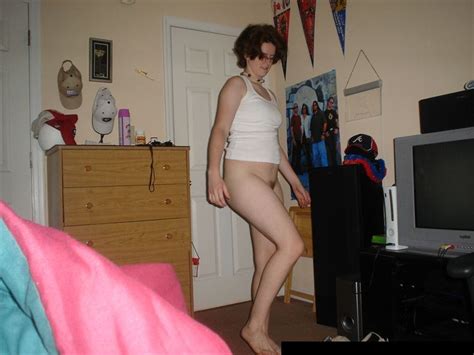 Amateur Milf Shodt Hair Natural Tits 93 1600x1200 Porn Pic