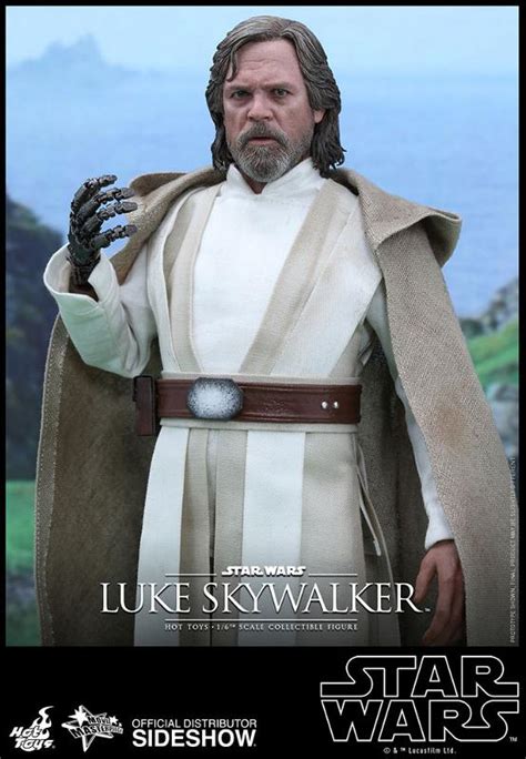 Hot Toys Star Wars Tfa Luke Skywalker Th Scale Figure
