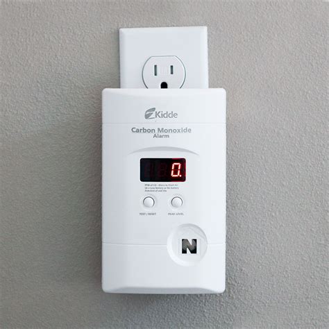 Kidde Nighthawk Carbon Monoxide Alarm Review: Simple Safety