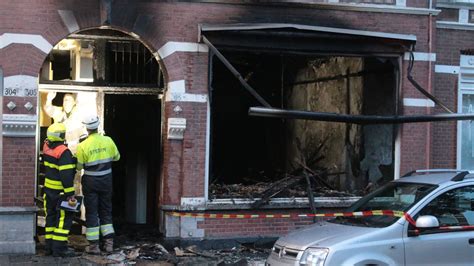 Brandweer Haalt Bewoner Uit Huis Bij Brand Aan Regentesselaan In Den