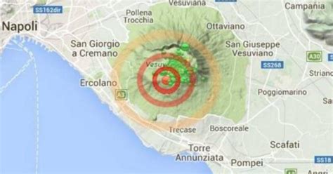 Terremoto Torna La Paura A Napoli Scossa Sismica Durante La Notte Tra