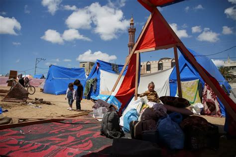 Fotos Palestinos Huyen De Rafah Tras Ordenar Israel La Evacuación Completa Imágenes