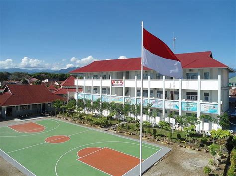 SMA Negeri 10 Padang - Alchetron, The Free Social Encyclopedia