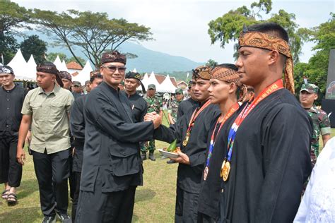 HUT Kodam III Siliwangi Botram Di Lapangan Darongdong