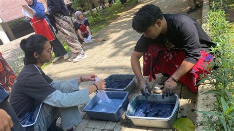 Yuk Isi Liburan Sekolah Dengan Belajar Membatik Di Museum Batik