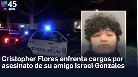 Christopher Flores enfrenta cargos de asesinato y está preso con una