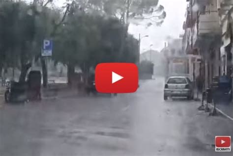 Meteo Cronaca Diretta Video Bari Violento Temporale Genera Intenso