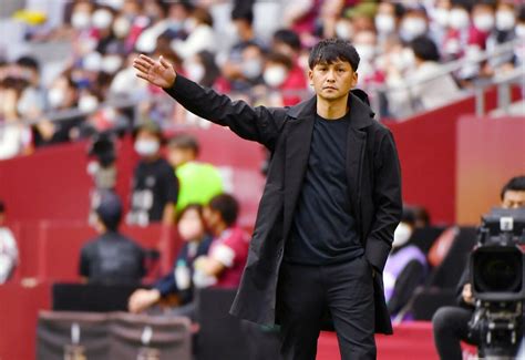 【写真・画像】【速報】＜サガン鳥栖＞川井健太監督と2023年シーズンの契約更新 スポーツ 佐賀県のニュース 佐賀新聞