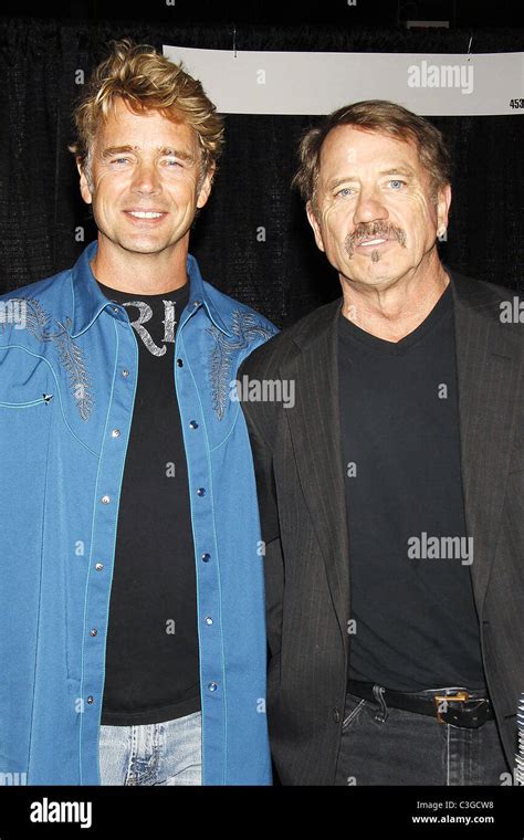 John Schneider and Tom Wopat Big Apple Comic Con 2009 at Pier 94 New York City, USA - 17.10.09 ...