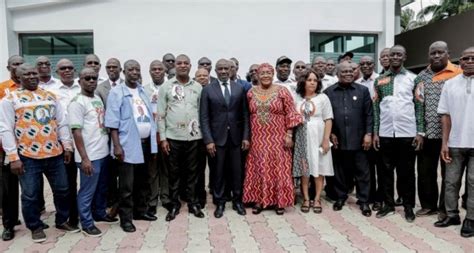 Côte d Ivoire Les Secrétaires Départementaux du RHDP soutiennent