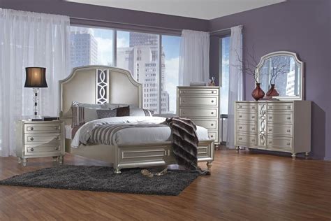 Colleen Piece Queen Bedroom Set With Led Tv At Gardner White