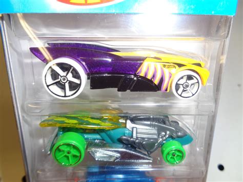 J And J Toys New Hot Wheels Street Beasts Pack