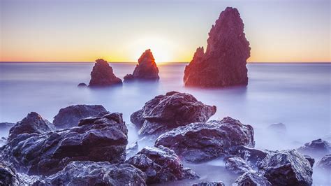 Wallpaper Sinar Matahari Matahari Terbenam Laut Batu Pantai