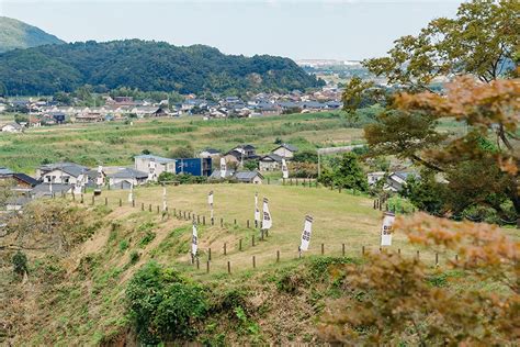 ガイドとめぐる日本100名城「月山富田城跡」。島根が誇る戦国時代屈指の要害へ しまね観光ナビ｜島根県公式観光情報サイト