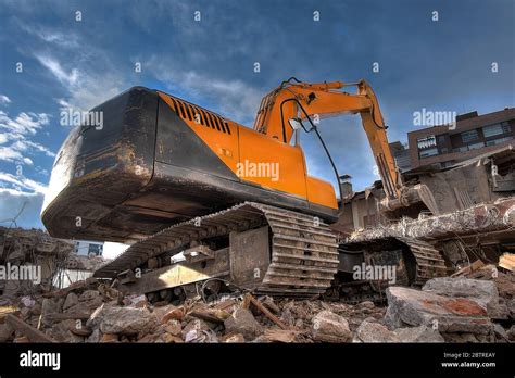 Demolition bulldozer working Stock Photo - Alamy