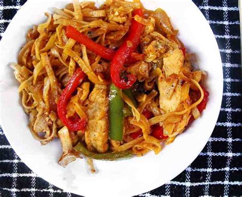 Spicy Chicken Noodle Stir Fry Ev S Eats