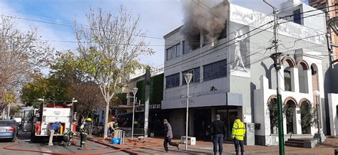 Incendio en la zona céntrica piquense lareforma ar