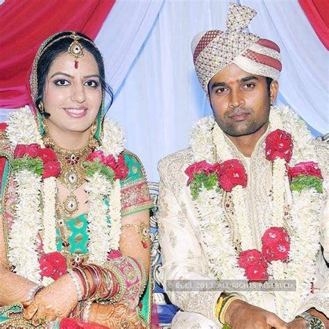 Indian Cricketer Vinay Kumar And Richa Wedding Photos