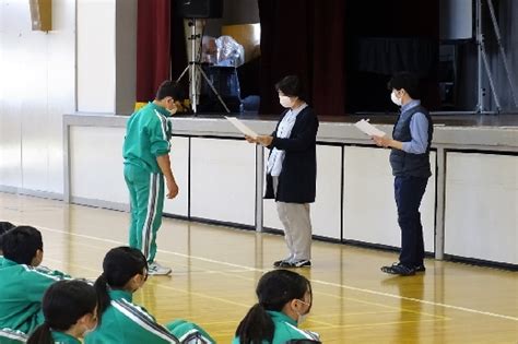 2年生が春休み・新年度に向けて「学年集会」を行いました！｜坂東市立猿島（さしま）中学校