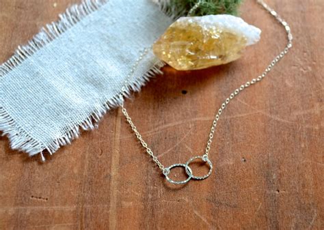 Infinity Necklace Classic Delicate Interlocking Two Circle Infinity