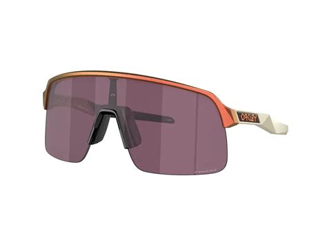 Oakley Sutro Lite Sport Zonnebril Prizm Road Black Lens Mat Rood Goud Beige