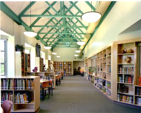 University Of Hartford Magnet School Qam