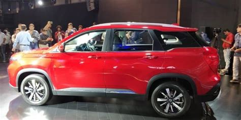 7 Seater Mg Hector Plus To Be Launched In India Motomads