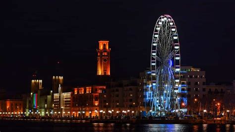 Bari Verso Il Ritorno Della Ruota Panoramica Sul Lungomare