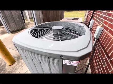 Trane Xr Air Conditioner Running In Degrees Youtube