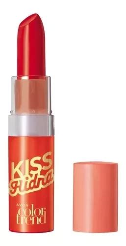 Lápiz labial Kiss Hidra Color Trend Avon color rojo pop MercadoLibre