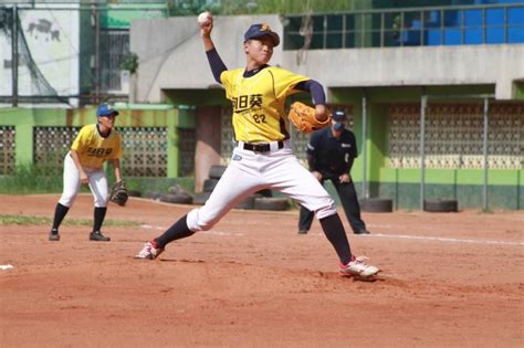 全國女子棒球聯賽台中開打 地主隊向日葵開幕賽單挑樂天桃園 上報 Line Today