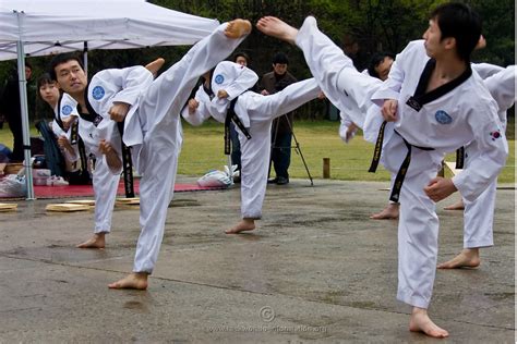 Kukkiwon Taekwondo Demonstration Team Seeing The Kukkiwon Flickr