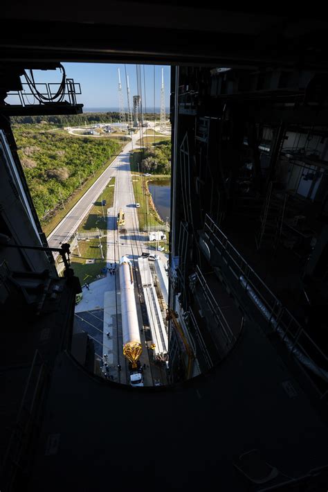 KSC 20240221 PH FMX01 0037 Crews Transfer The Main Stage O Flickr