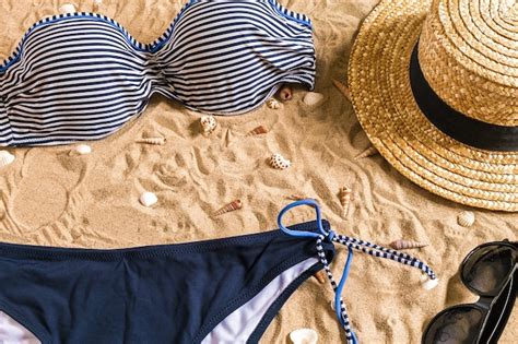 Bikini De Verano Y Accesorios Con Estilo Conjunto De Playa Traje De Verano De Bikini De Playa Y
