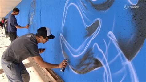 340 mètres de graff sous le remblai des Sables d Olonne Actu