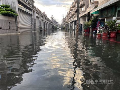 颱風蘇拉及大潮影響 雲高屏海水倒灌多處淹水 生活 中央社 Cna