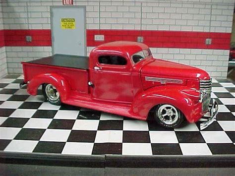 Pin By Sal Savelberg On Pick Up Models Model Cars Kits Plastic Model