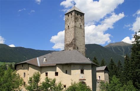 Schloss Welsperg In Welsberg Pustertal