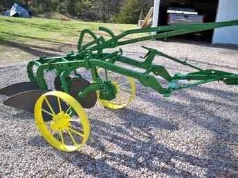 Used Farm Tractors For Sale John Deere 2X14 No 52 Plow 2009 11 03