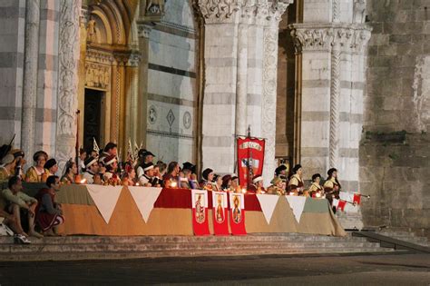 Per La Prima Volta Una Donna Si Aggiudica Il Palio Di San Paolino