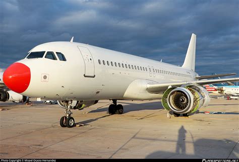 OY RUS Danish Air Transport DAT Airbus A320 231 Photo By Misael