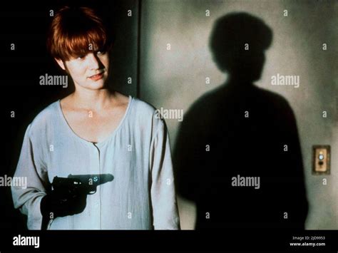 JENNIFER JASON LEIGH, SINGLE WHITE FEMALE, 1992 Stock Photo - Alamy