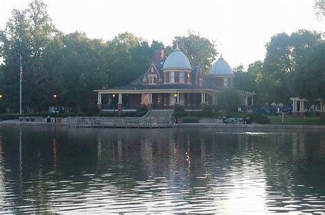 Pavilion And Lagoon At Mineral Springs Park Pekin Il Spring Park