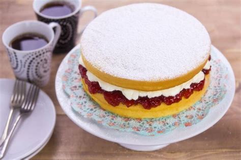 Ricetta Victoria Sponge Cake La Torta Inglese Da Farcire Come Un Sandwich