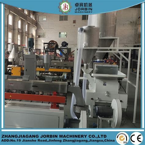 Waste Plastic With The Wooden Powder Granules Making Machine WPC