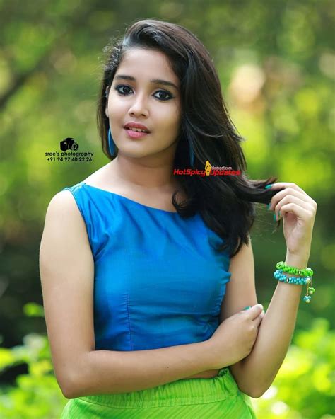 Anikha Surendran aka Baby Anikha Cute and Stylish Photo Shoot Stills ...