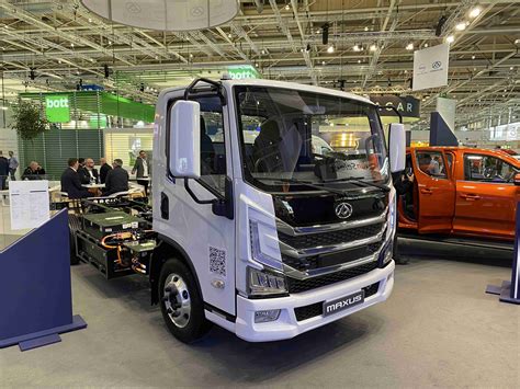 Maxus to launch 7.5 tonne light truck in the UK - News - Commercial Motor