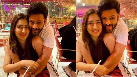 Rahul Vaidya And Disha Parmar Enjoys Romantic Dinner Date